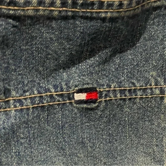 Vintage Tommy Hilfiger jeans. Size 6. Carpenter loop, full leg. - Picture 2 of 8